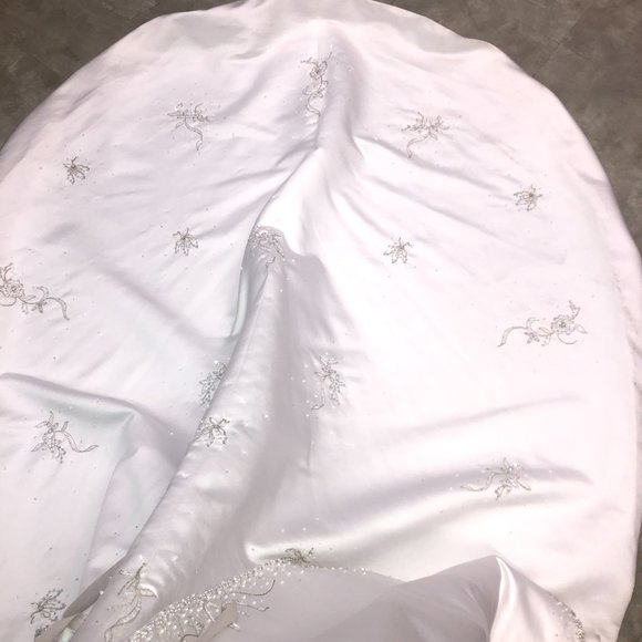 New Sexy Bridal Gown, White Mermaid Wedding Dress, Corset  Sz 6  Reg $1399 - Picture 5 of 10